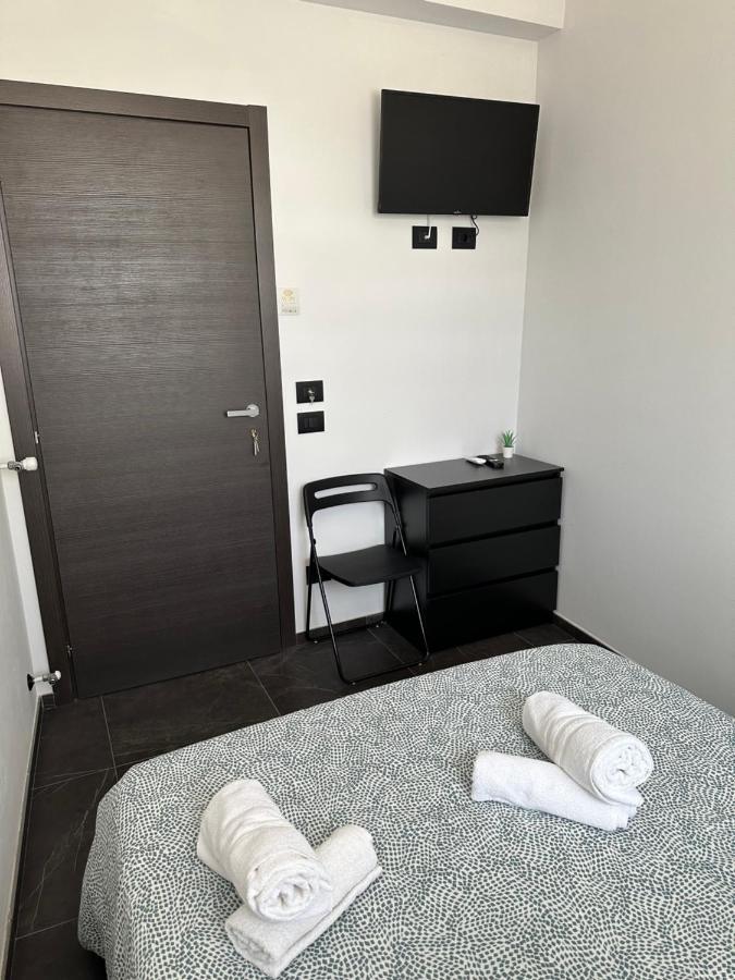 Olinad Rooms Кастельбуоно Экстерьер фото